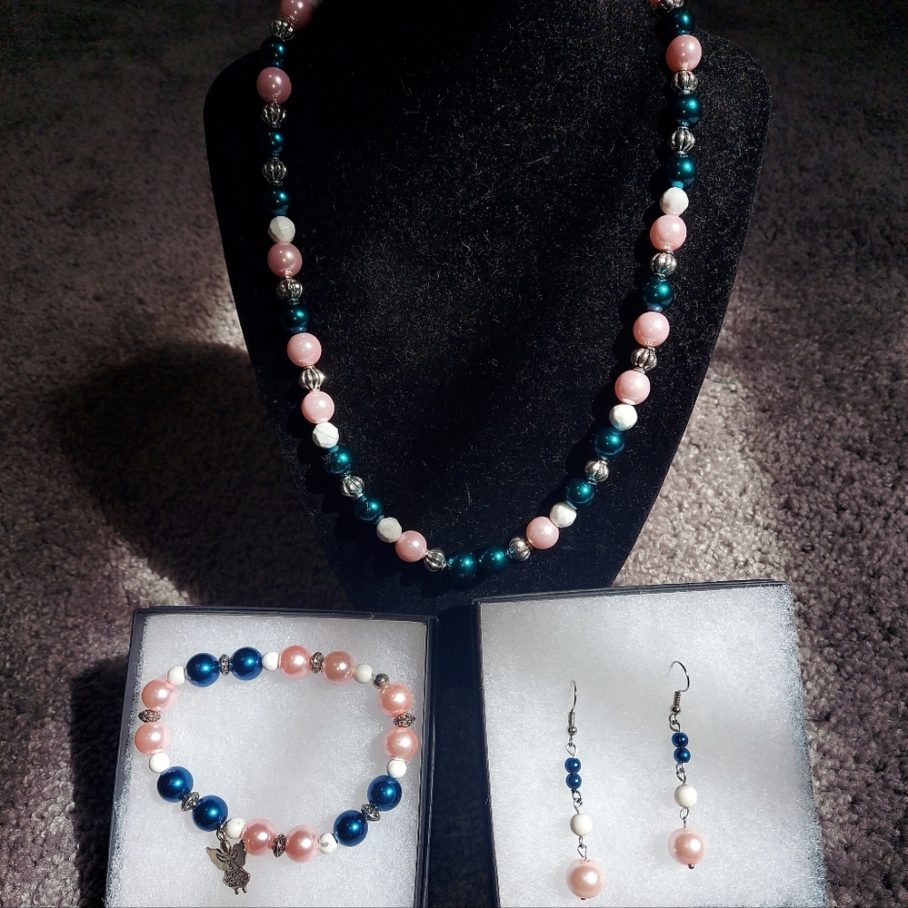 Handmade earrings, braclet & necklace set